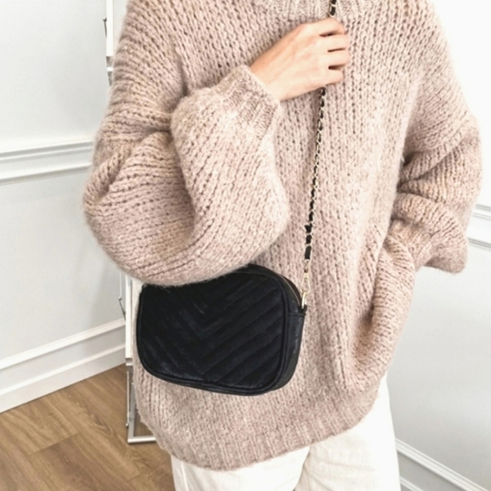 Angie Quilted Crossbody with Chain Strap - Black